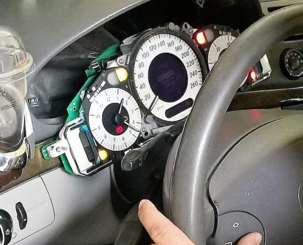 Επισκευή καντράν Mercedes